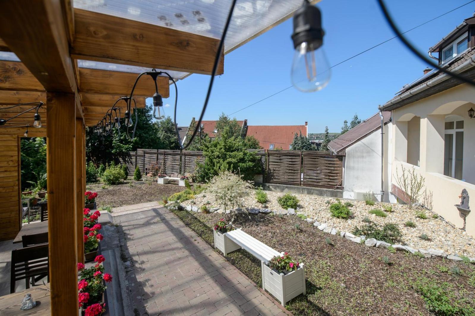 Illaberek Panzió Hotel Eger Exterior foto